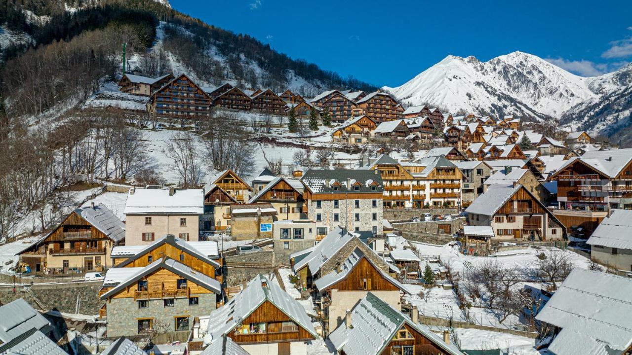Madame Vacances Hotel Les Cimes ヴォジャニー エクステリア 写真